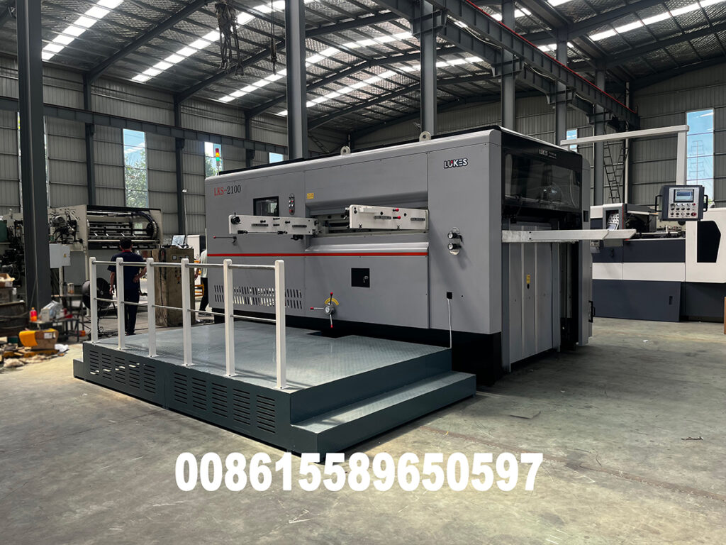 Flat-bed-die-cutting-machine